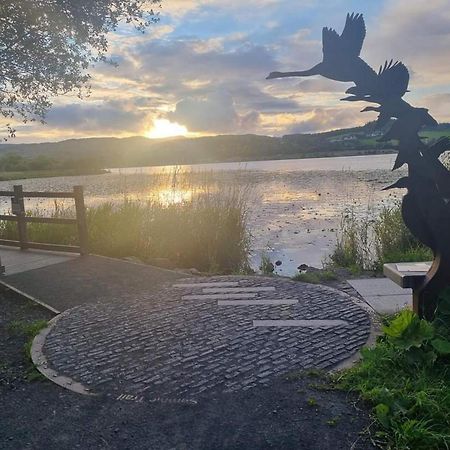 Luxury Family Beechwood Lodge With Hot Tub Lochwinnoch Eksteriør billede
