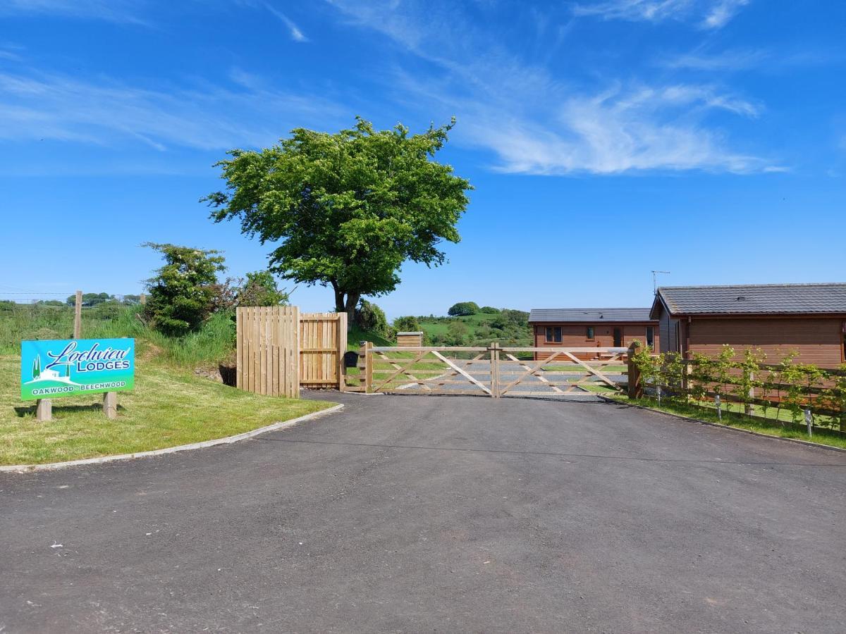 Luxury Family Beechwood Lodge With Hot Tub Lochwinnoch Eksteriør billede